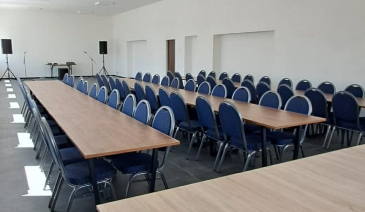 Aktuality / Zrekonštruovaný kultúrny dom a obecný úrad Rokytovce - foto
